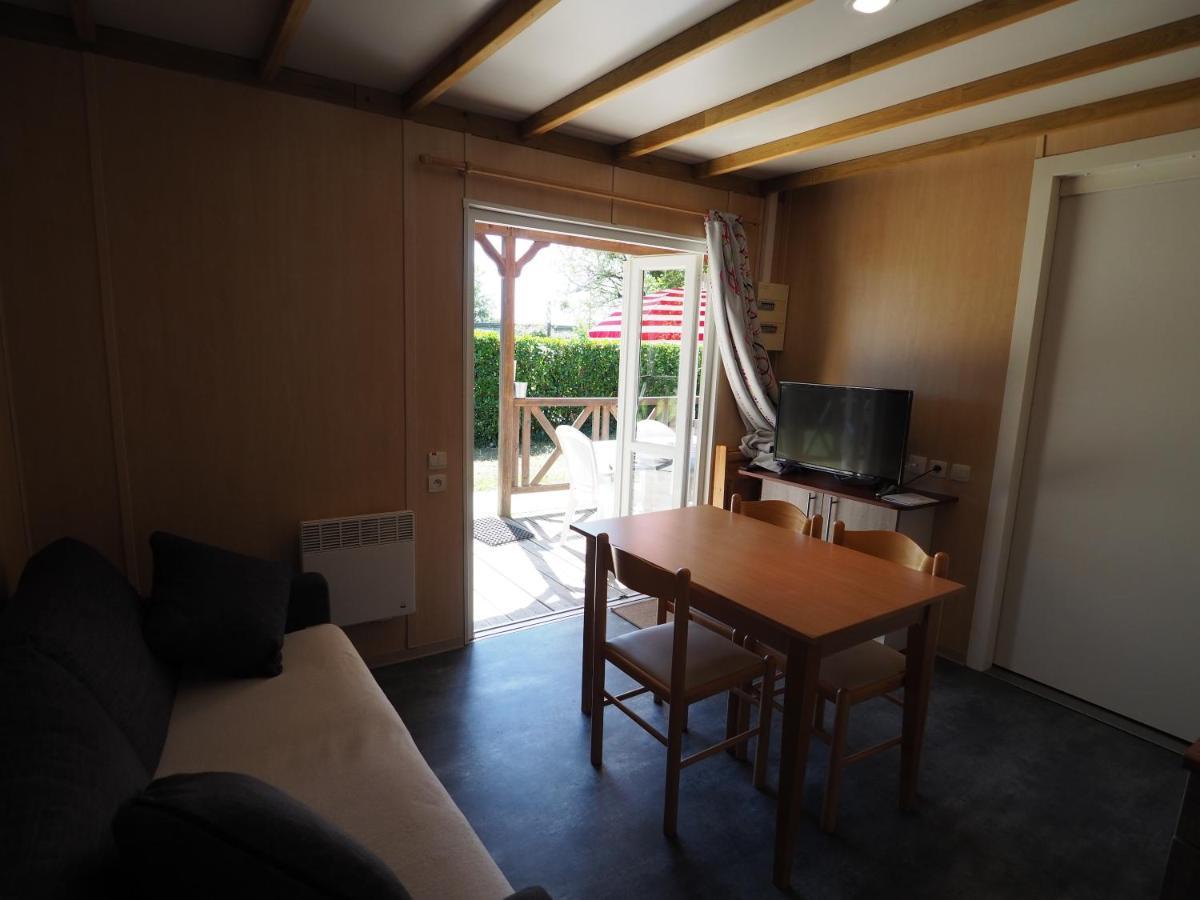 Camping Le Sorlut Cozes Exterior photo