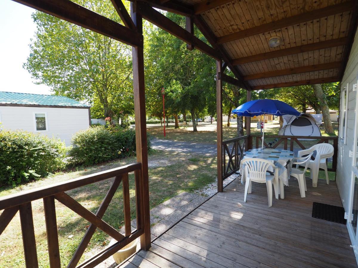 Camping Le Sorlut Cozes Exterior photo