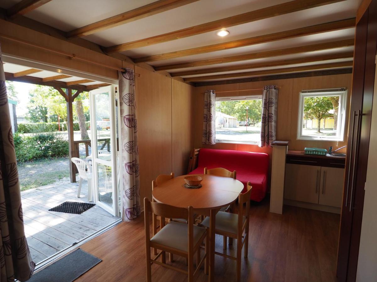 Camping Le Sorlut Cozes Exterior photo